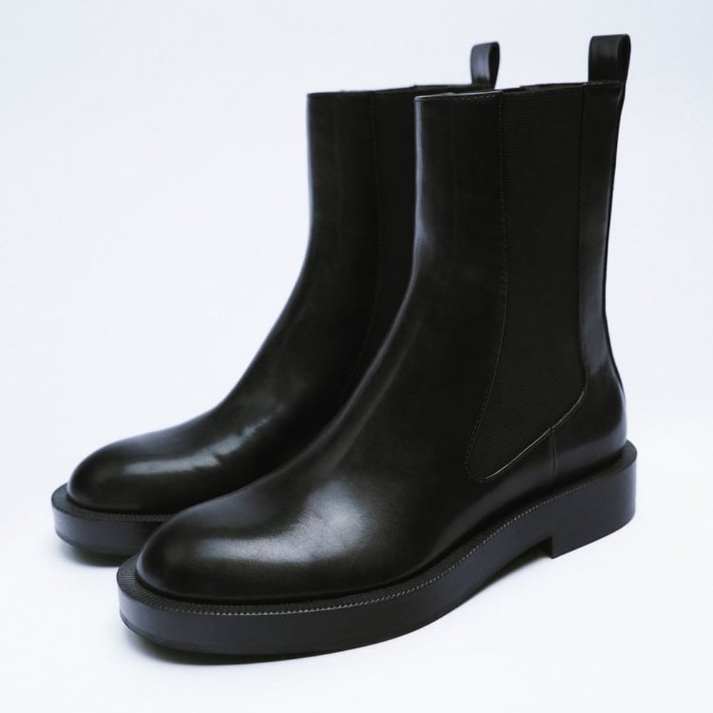Zara Black Chelsea Boots 3112/810 Size 7.5 NWT